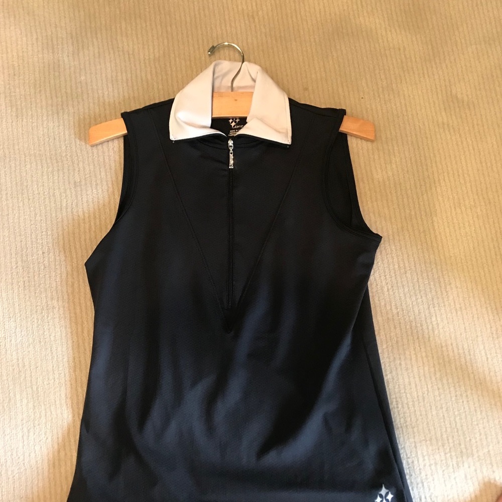 GOFIT sleeveless golf shirt